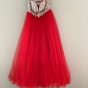 Red prom dress